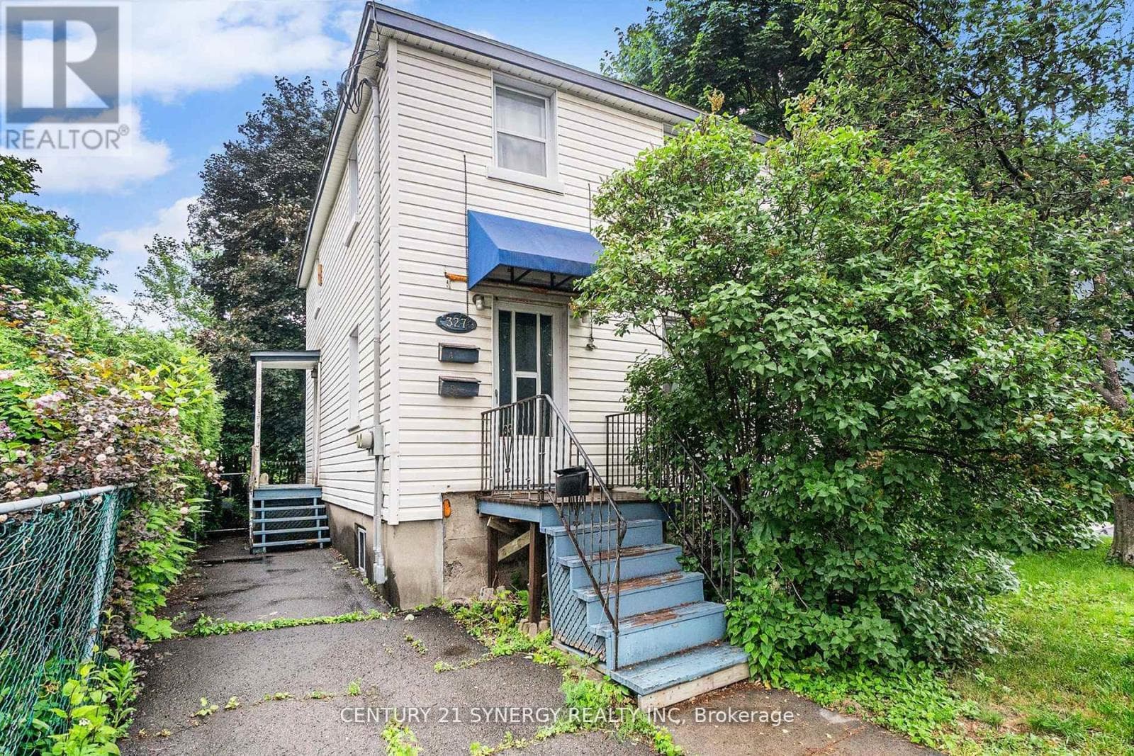 327 RICHELIEU AVENUE — photo 1