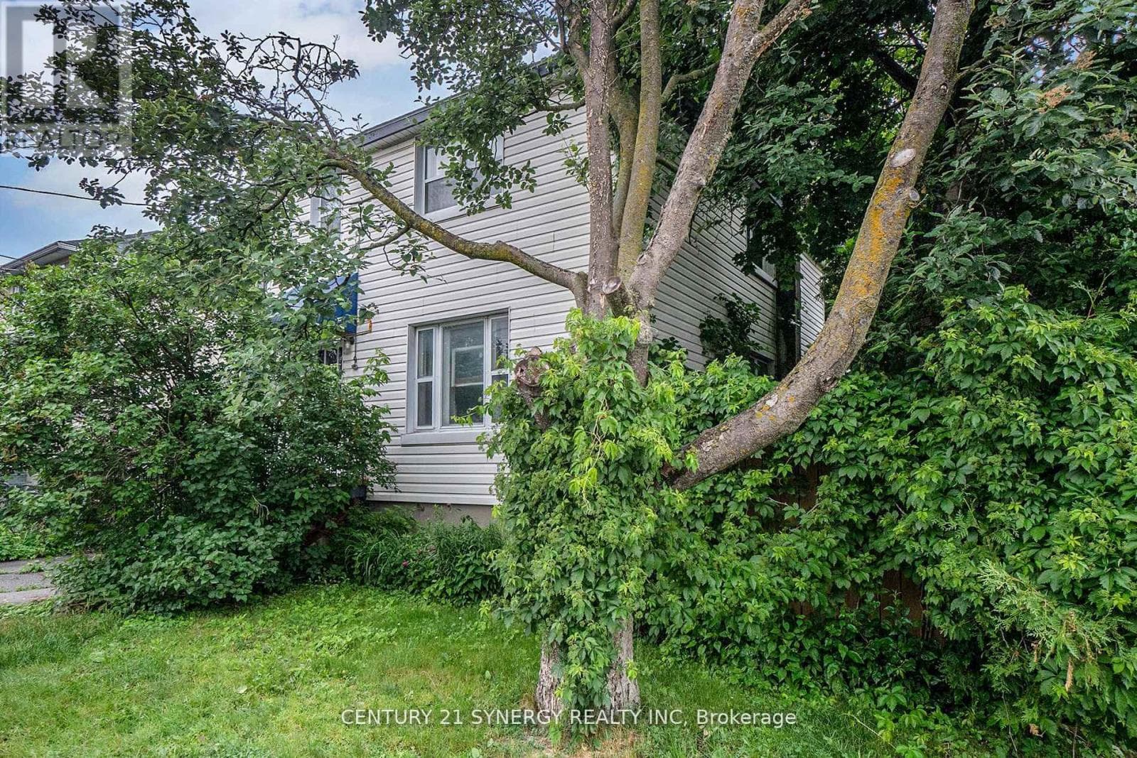 327 RICHELIEU AVENUE — photo 2