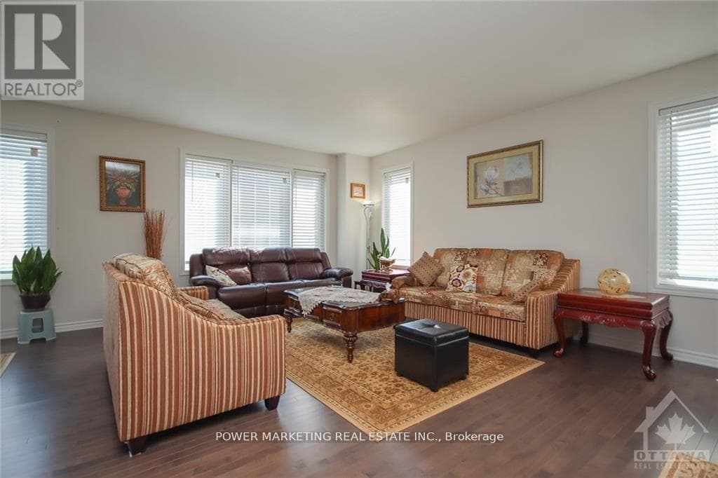 339 LAMARCHE AVENUE — photo 2