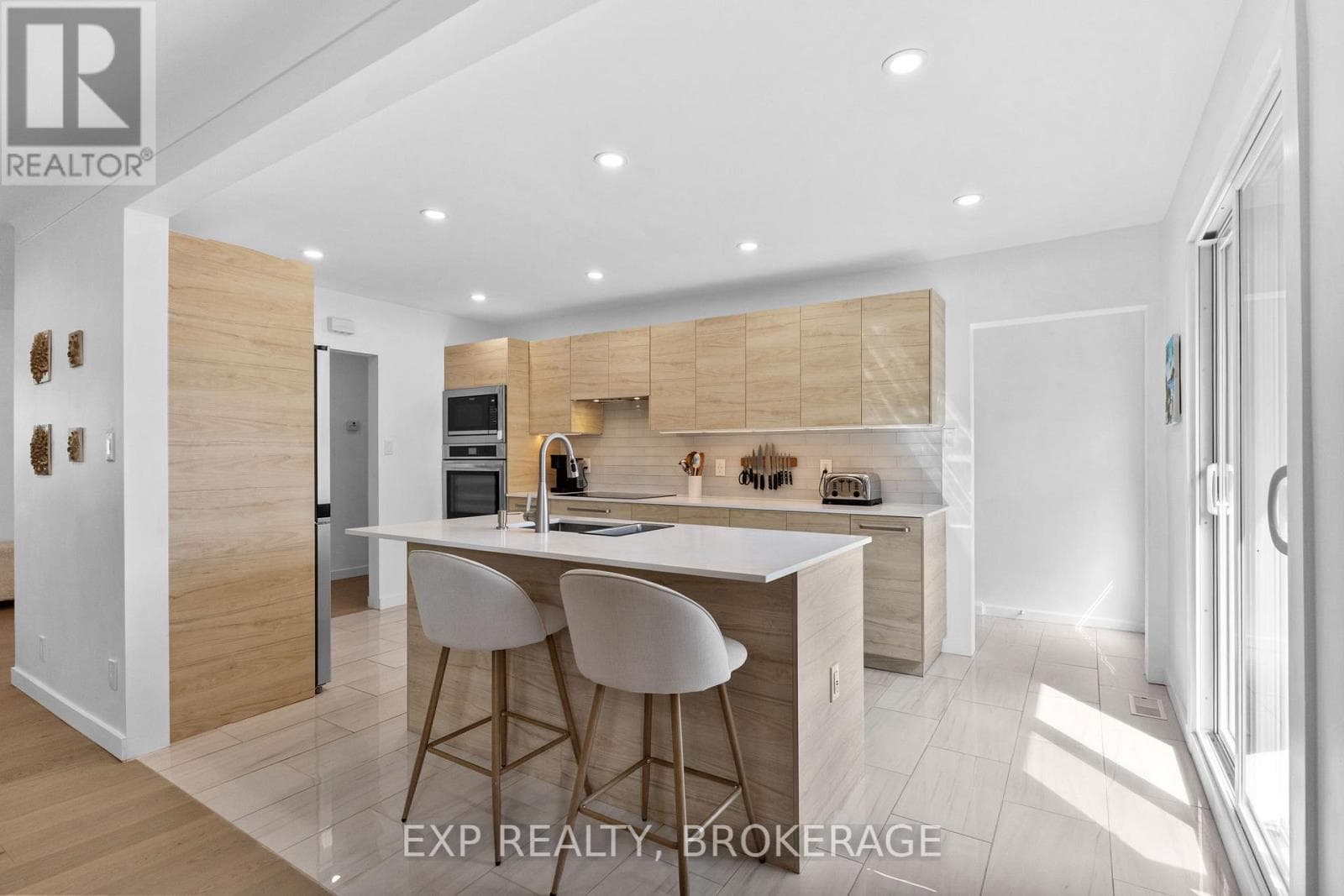 1502 FARNSWORTH AVENUE — photo 4