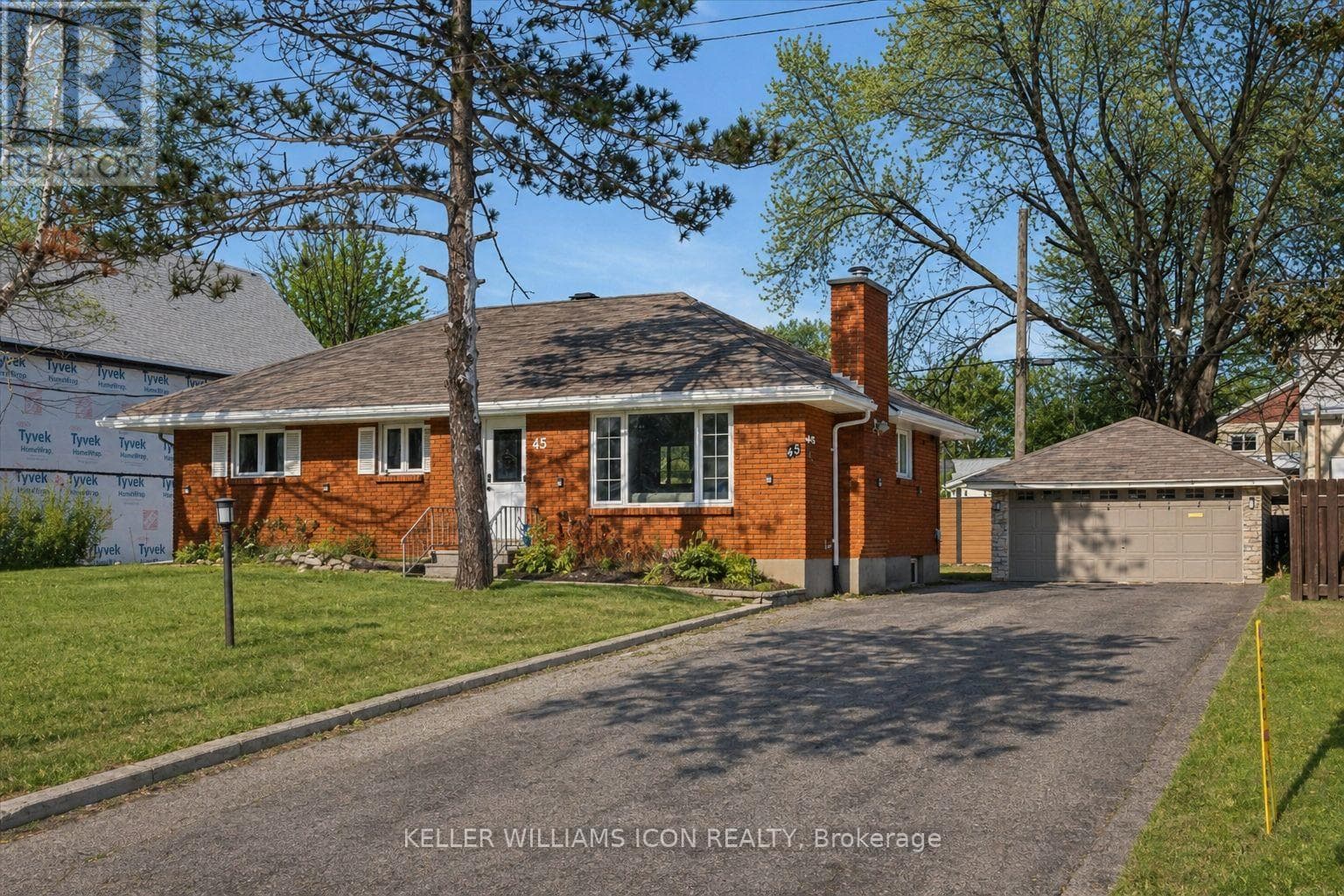 45 EPWORTH AVENUE — photo 1