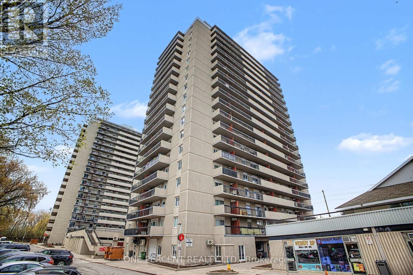 1807 - 158B MCARTHUR AVENUE — photo 1