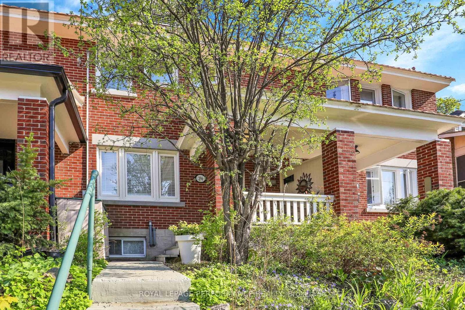 296 HOLMWOOD AVENUE — photo 2