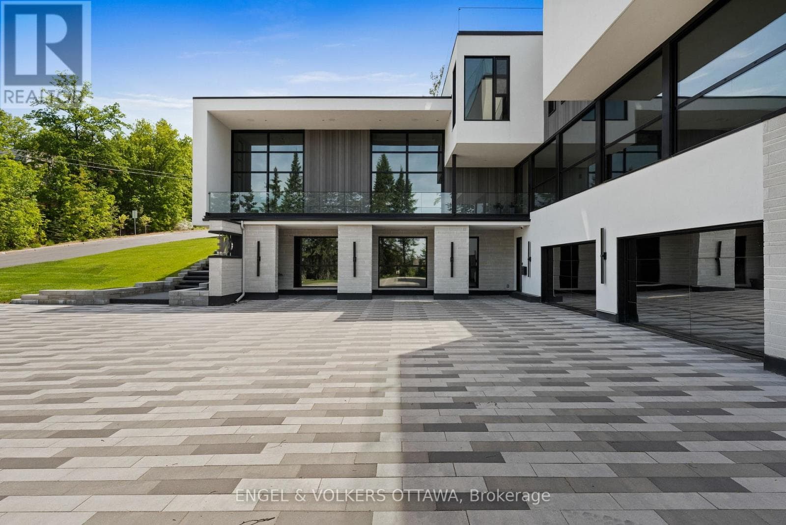 1 DELONG DRIVE — photo 3