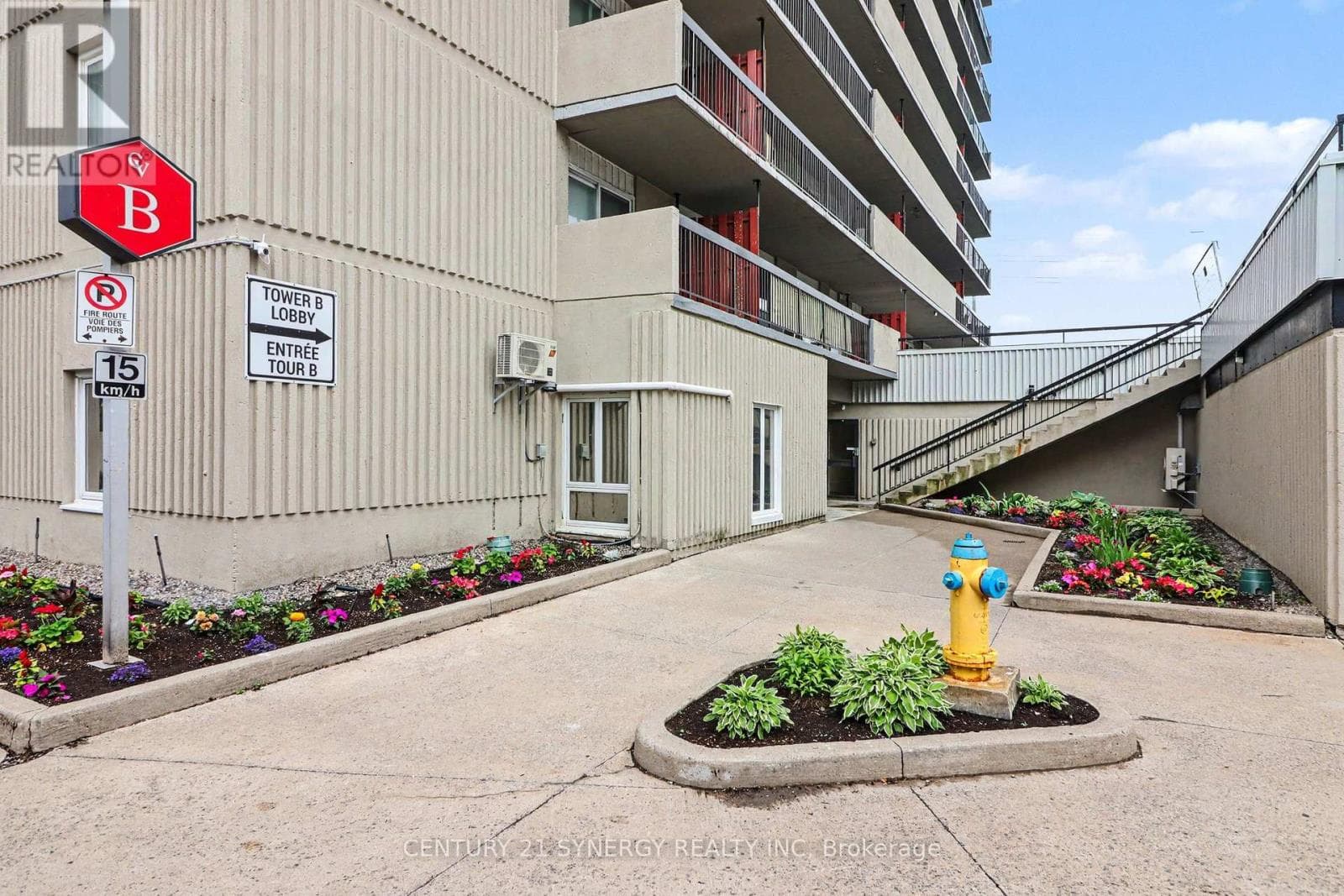 1202 - 158B MCARTHUR AVENUE — photo 3