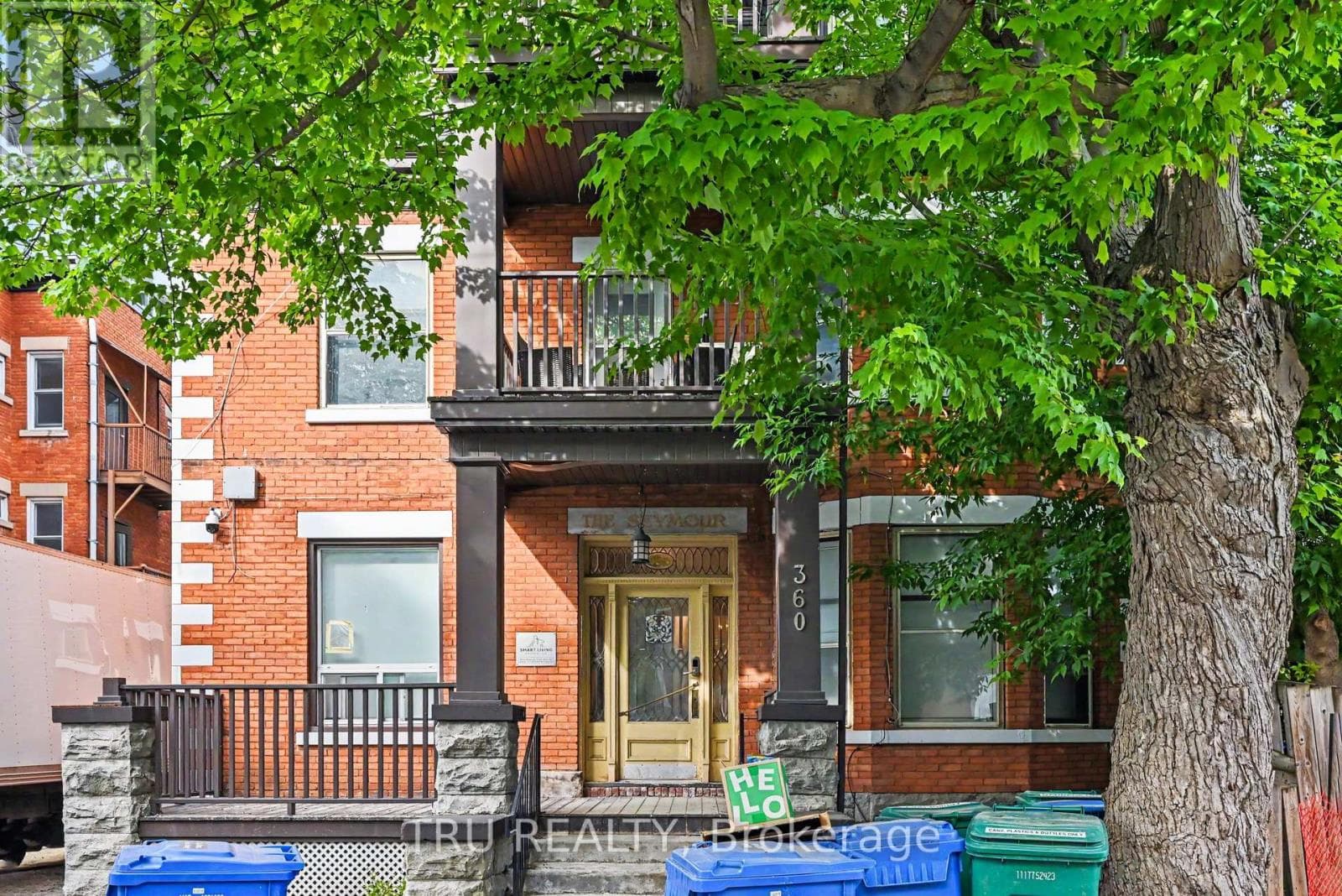 360 FRIEL STREET — photo 2