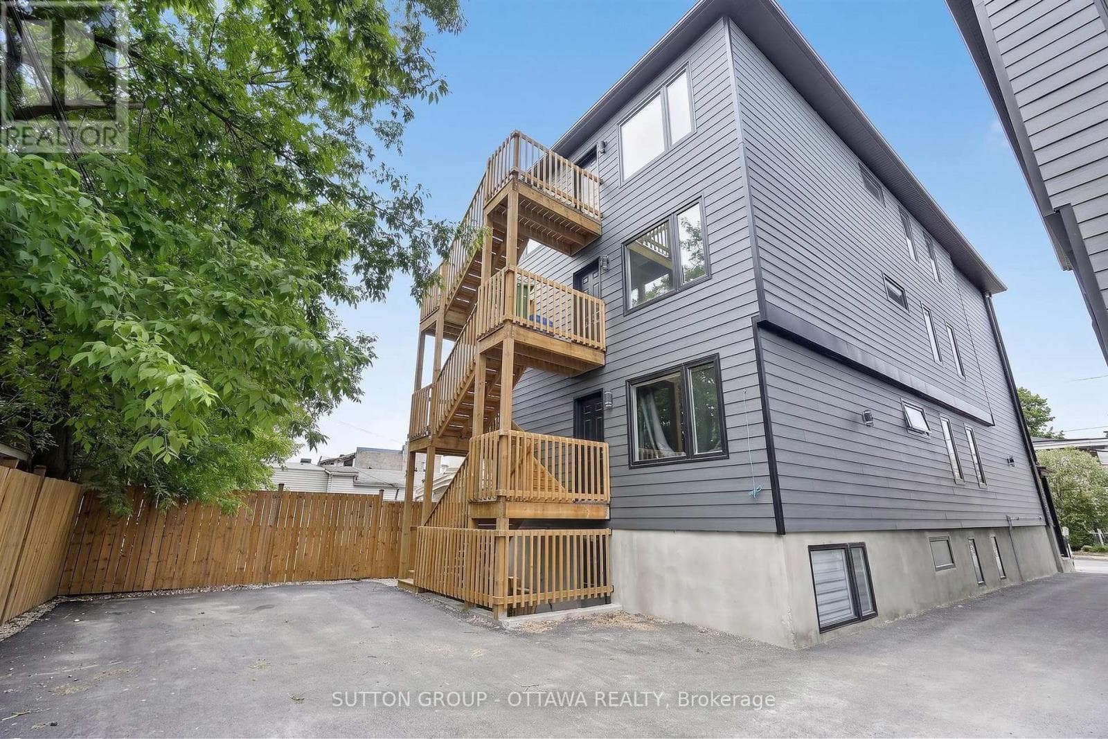 340 SHAKESPEARE STREET — photo 3
