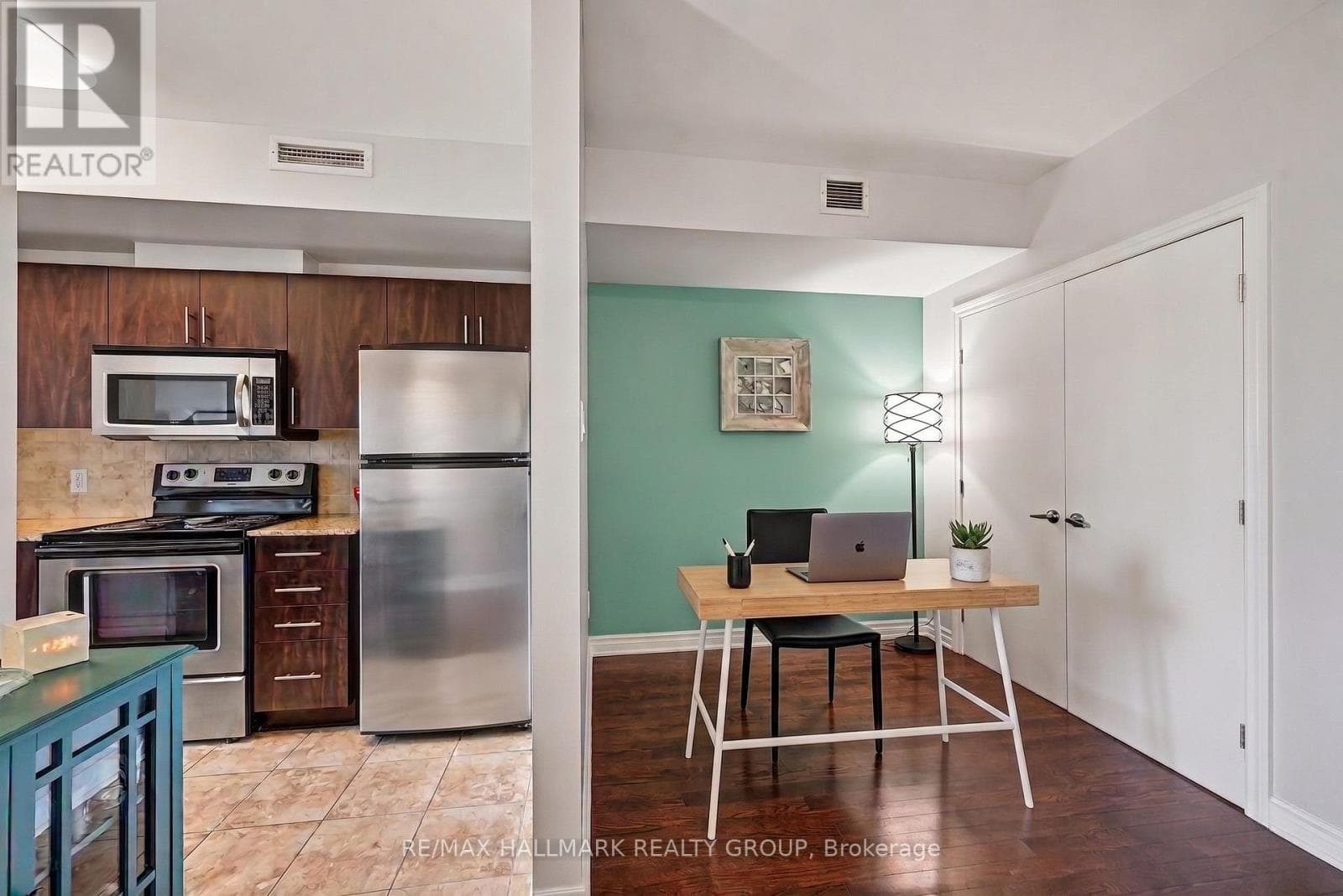 1001 - 70 LANDRY STREET — photo 4