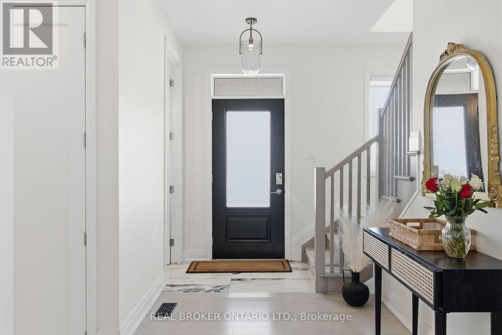 358 LAMARCHE AVENUE — photo 3