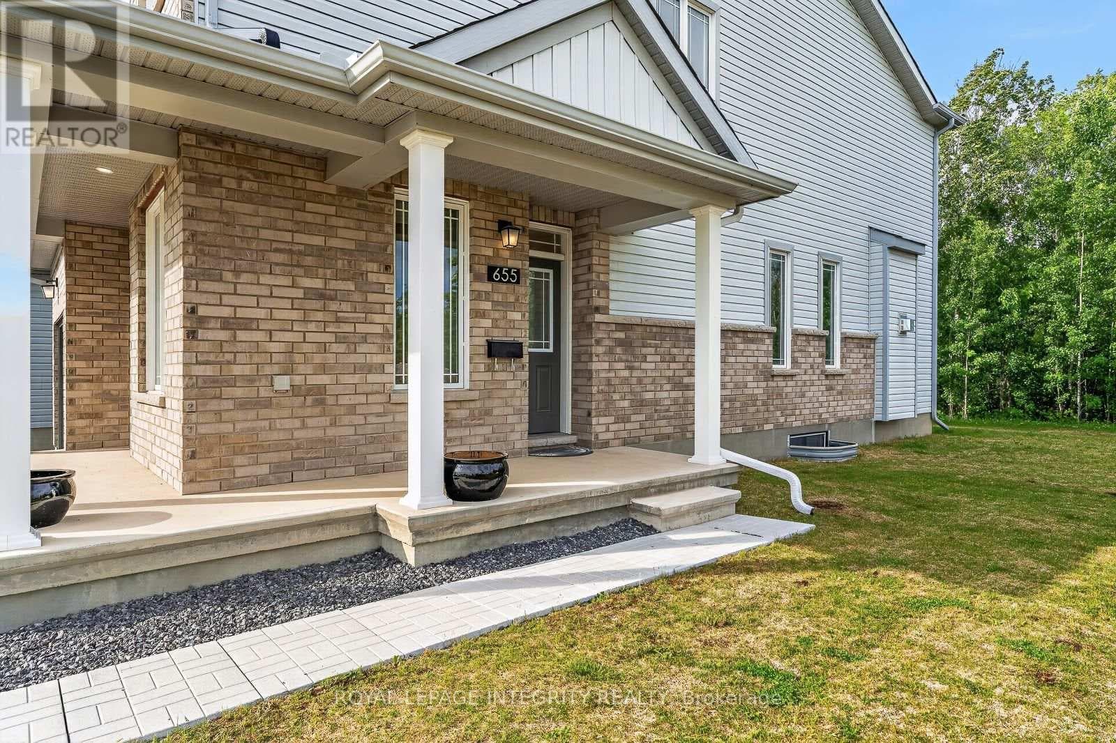 655 PERSIMMON WAY — photo 2