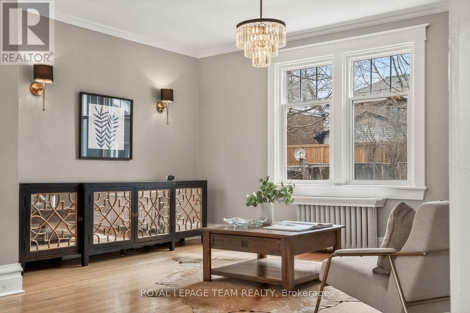 318 CLEMOW AVENUE — photo 3