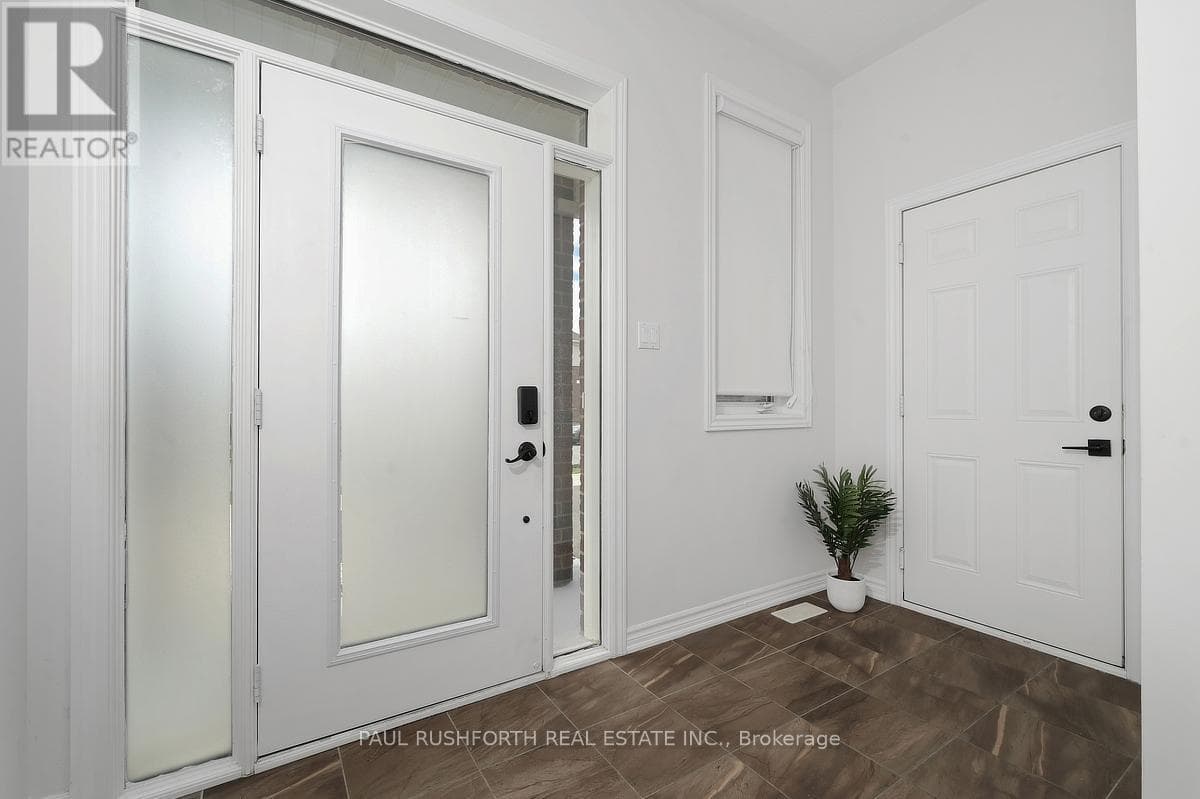 305 LAMARCHE AVENUE — photo 3