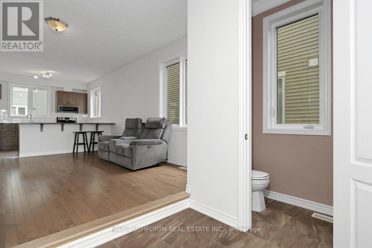 305 LAMARCHE AVENUE — photo 4
