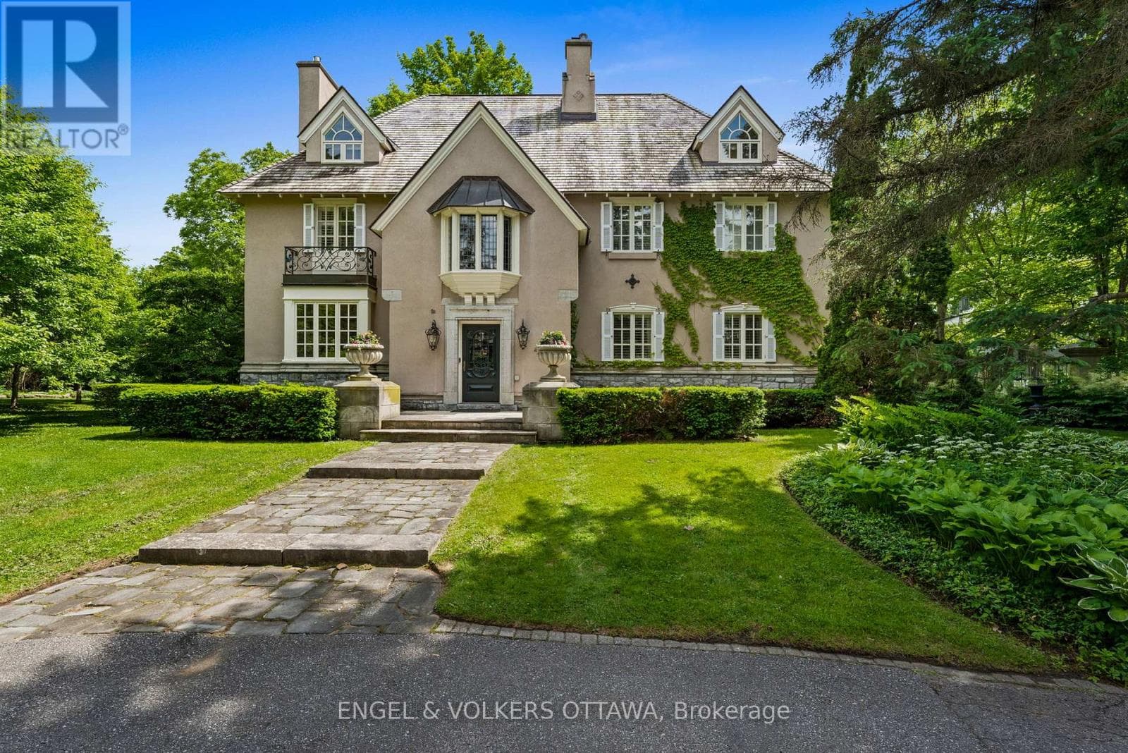 218 COLTRIN ROAD — photo 1