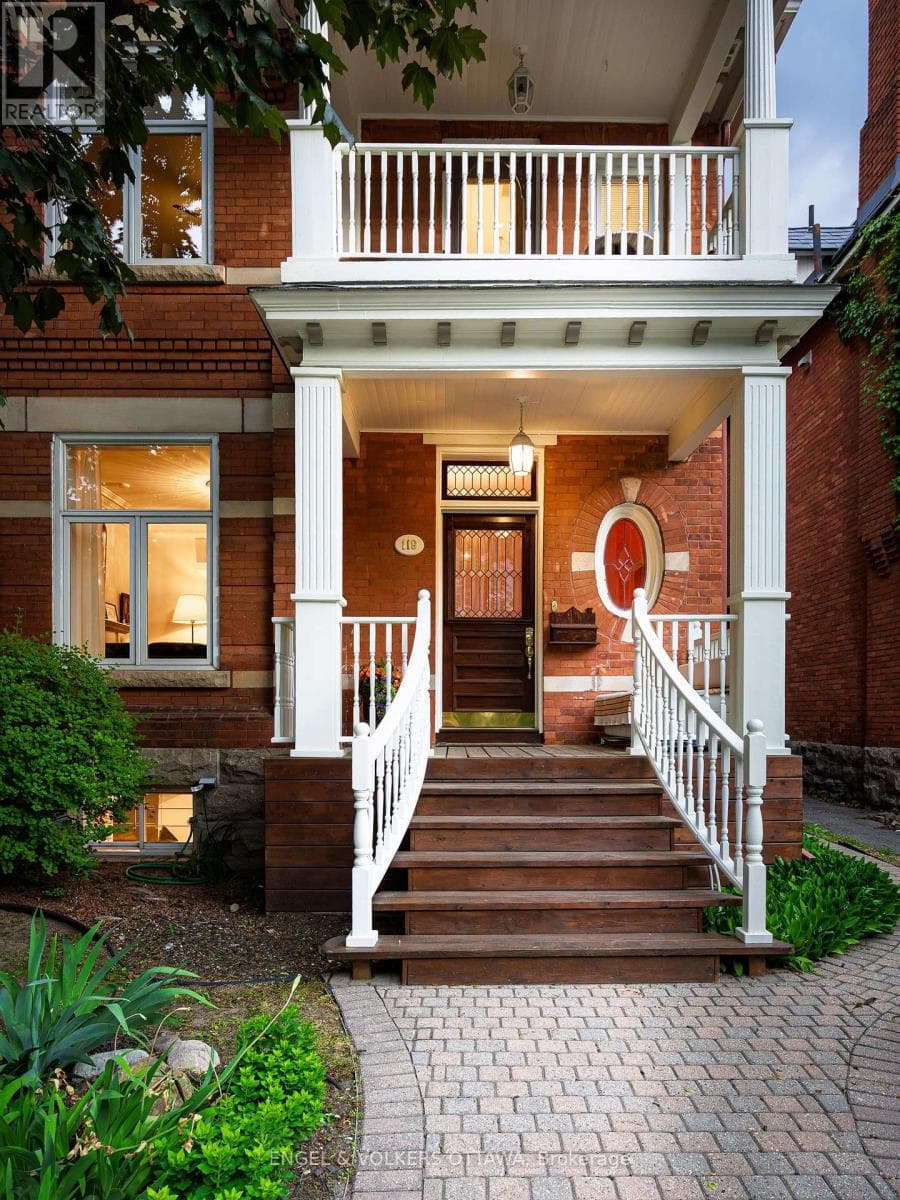 119 STRATHCONA AVENUE — photo 3