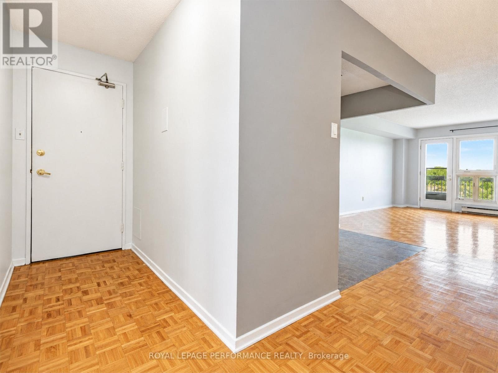 708 - 158C MCARTHUR AVENUE — photo 3