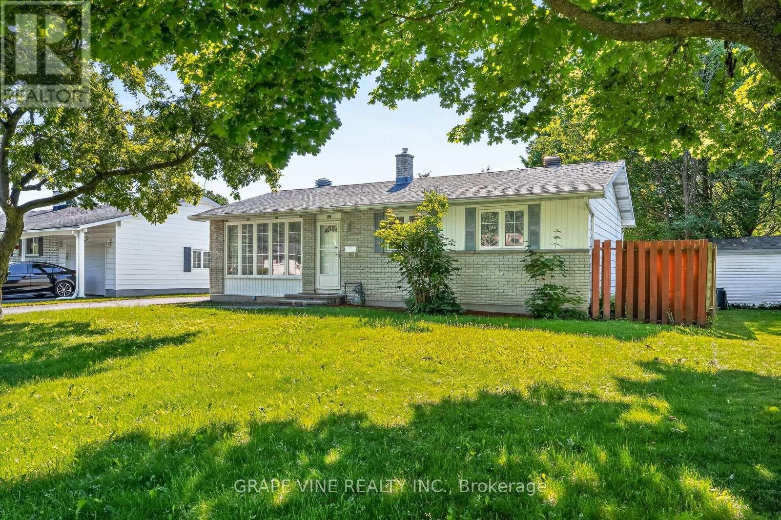 104 ORIOLE AVENUE — photo 2