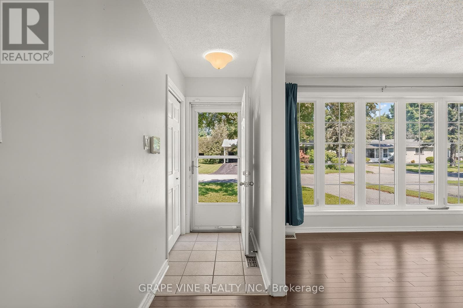 104 ORIOLE AVENUE — photo 4