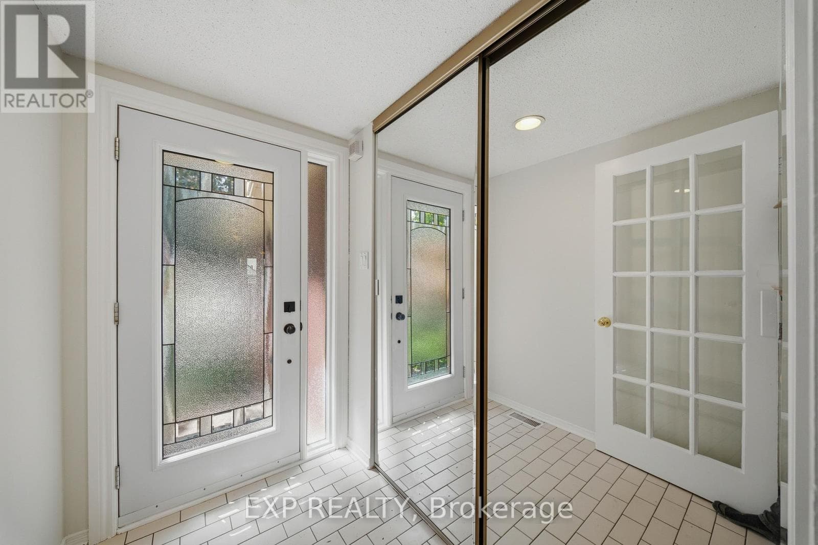 2023 ROLLING BROOK DRIVE — photo 3