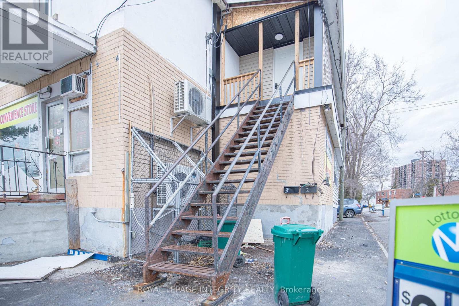 4 - 345 RICHELIEU AVENUE — photo 1