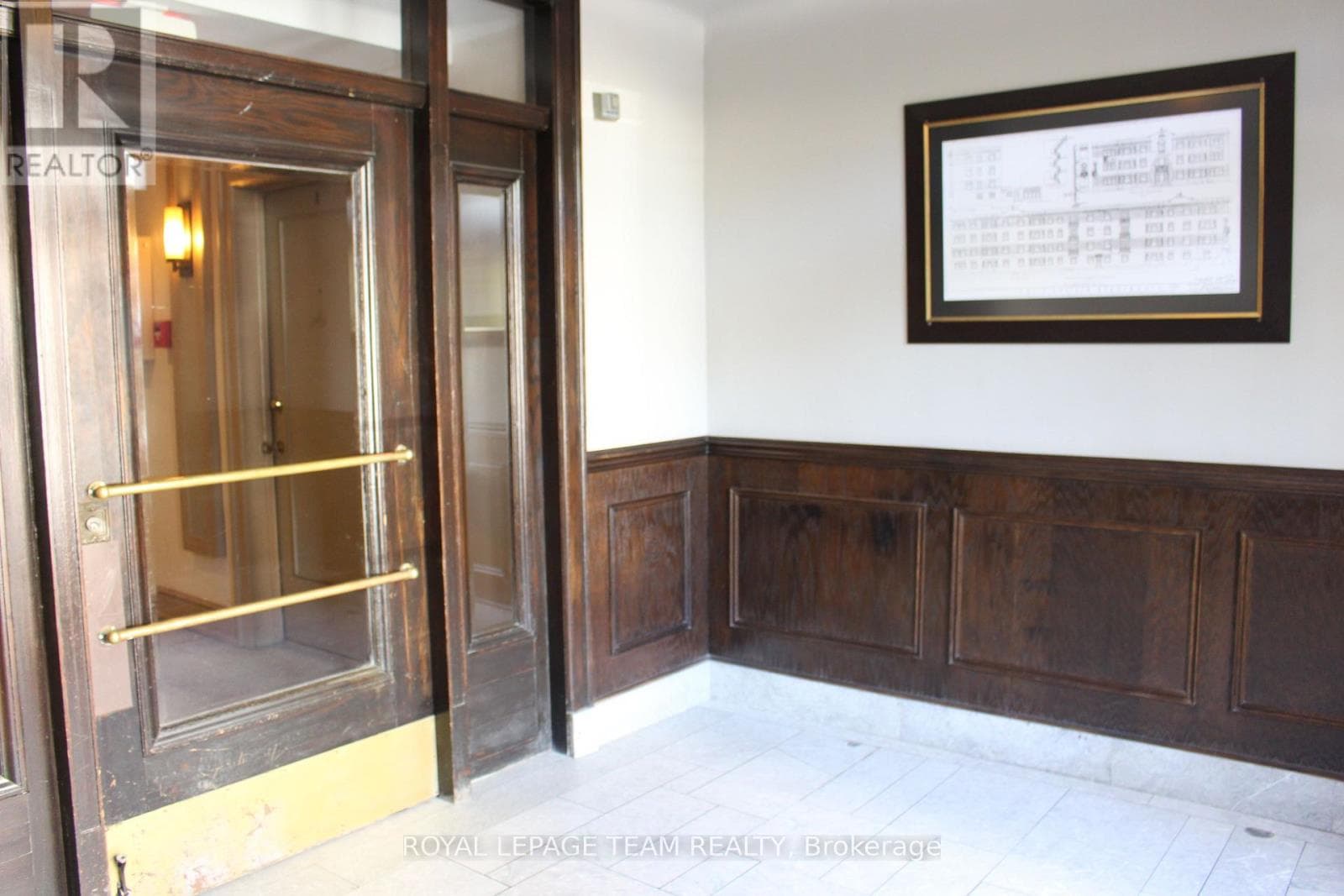 14 - 612 BANK STREET — photo 2