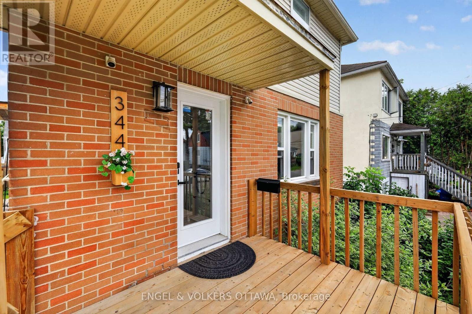 344 RICHELIEU AVENUE — photo 2