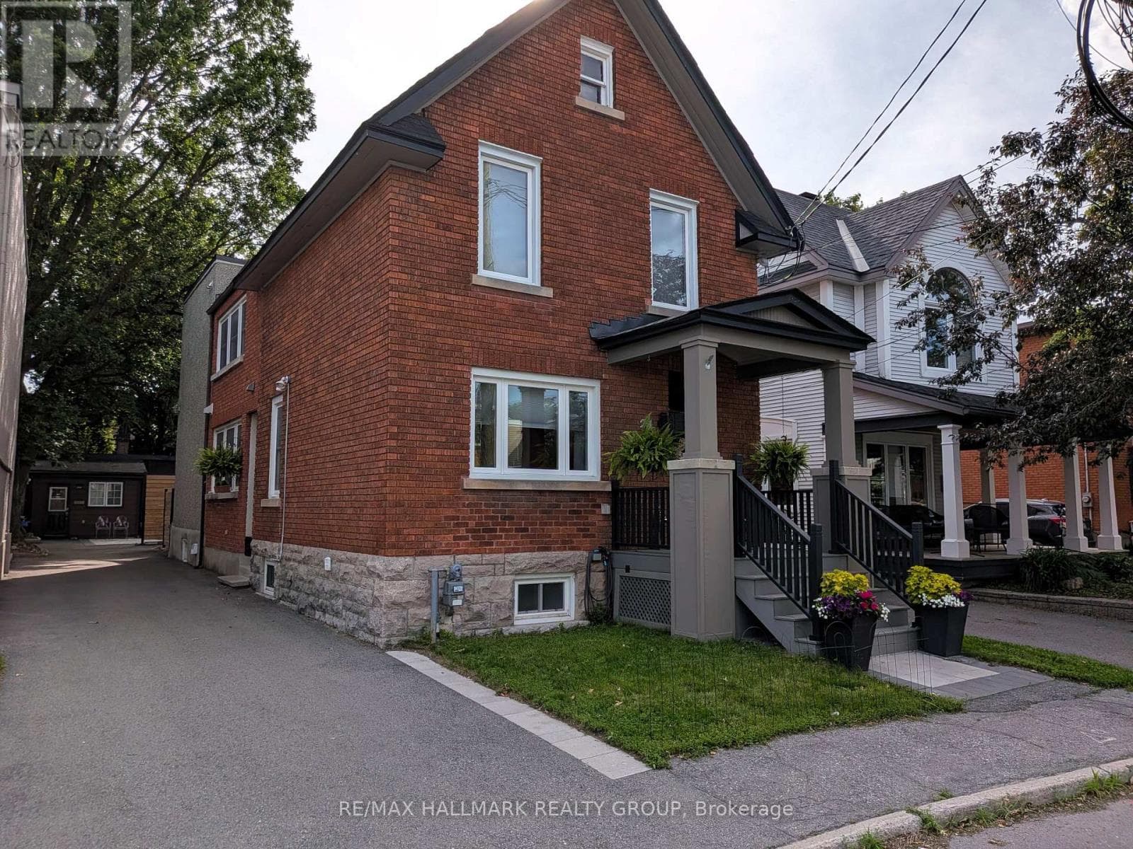 24 MORRIS STREET — photo 2