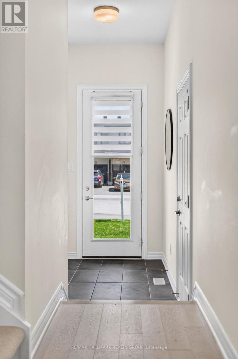 47 JARGEAU ROAD — photo 3