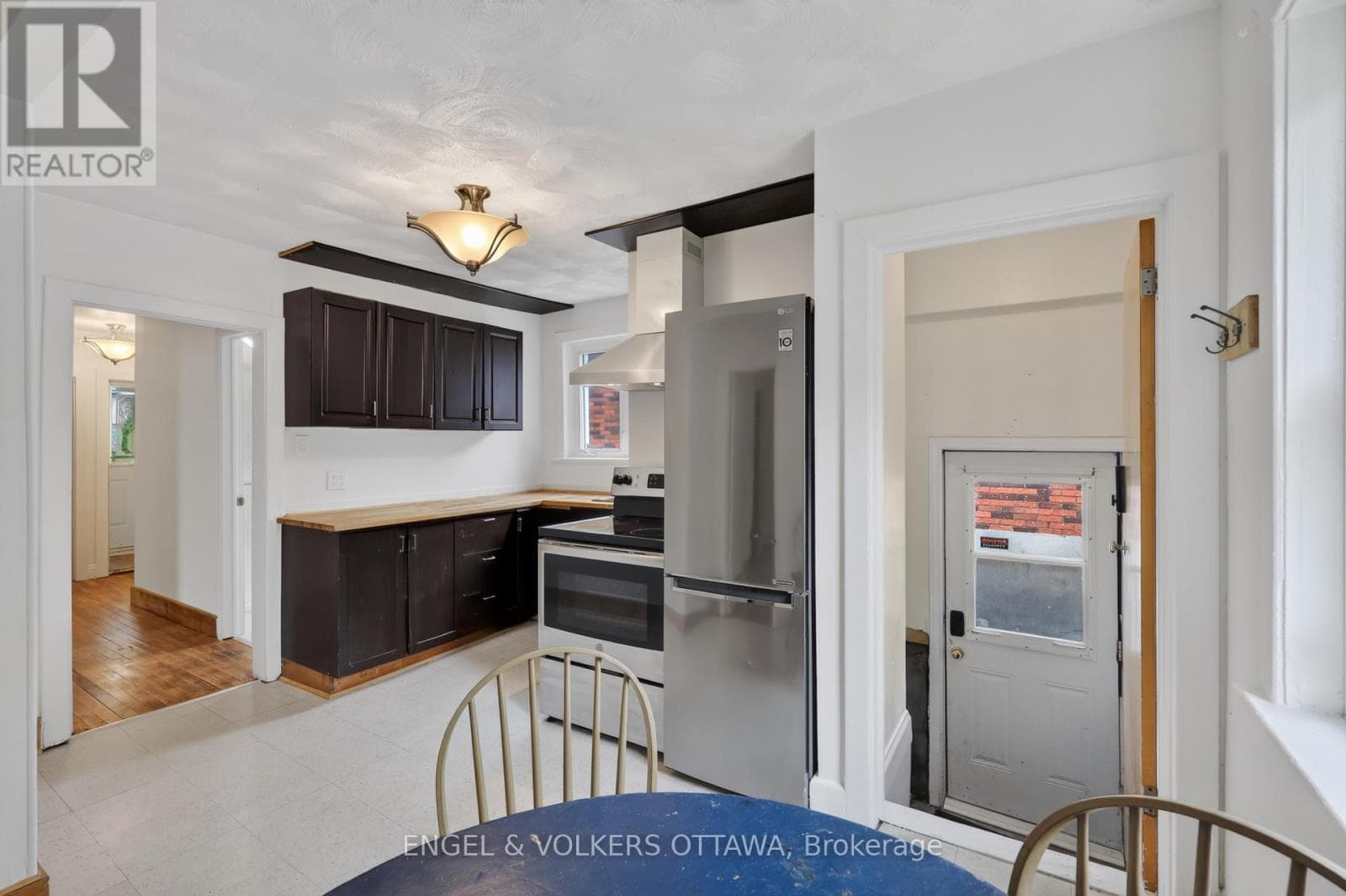 267 GRANVILLE STREET — photo 4
