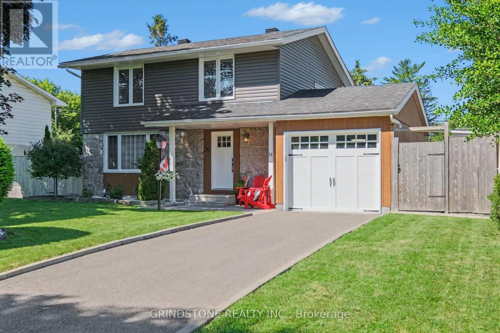 20 LAVINA CRESCENT — photo 1