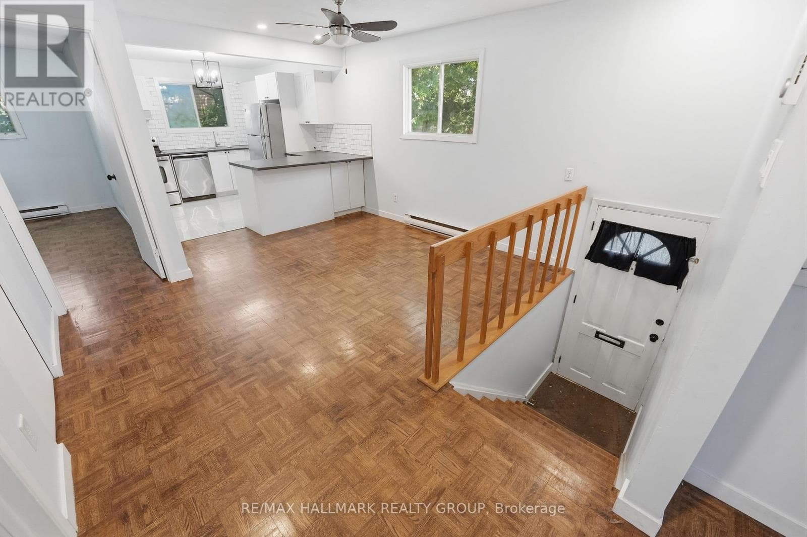 195 DESCHAMPS AVENUE — photo 3