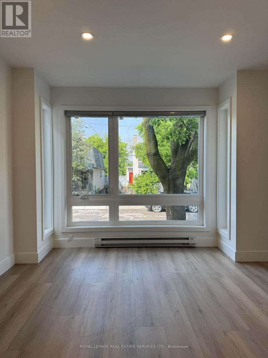 C - 61 PINEHURST AVENUE — photo 2