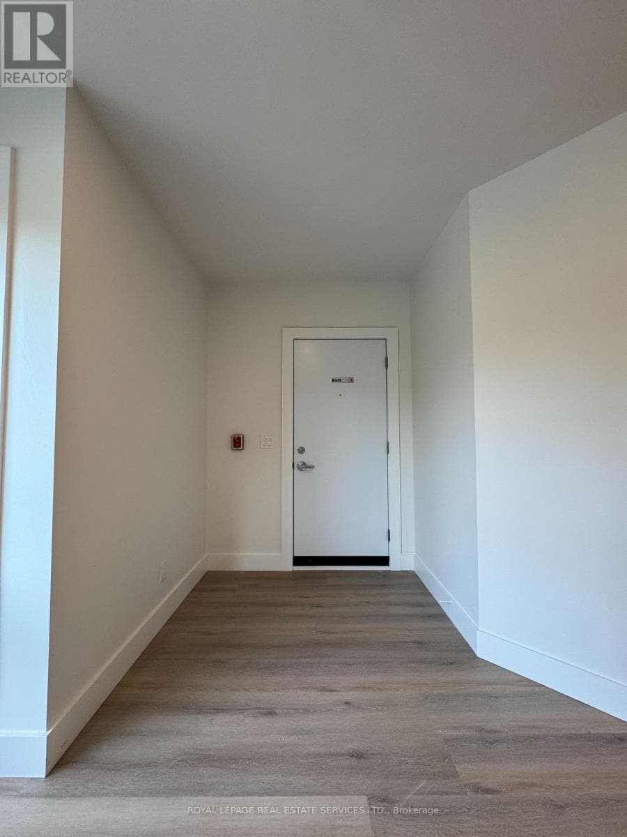 C - 61 PINEHURST AVENUE — photo 3
