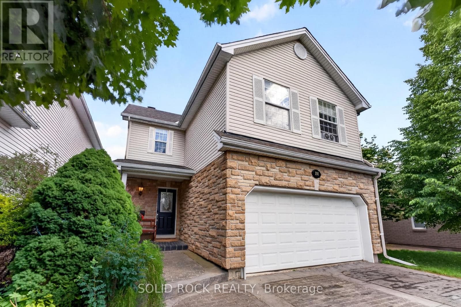 191 YOHO DRIVE — photo 2