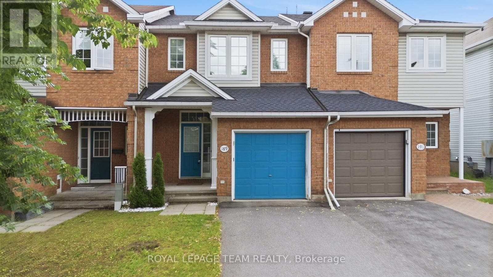 189 GRAY CRESCENT — photo 1
