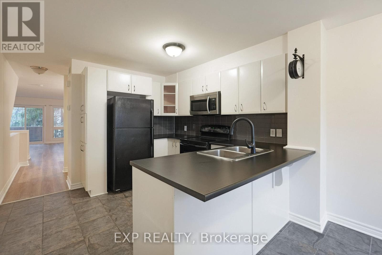 14 - 201 PASEO PRIVATE — photo 4