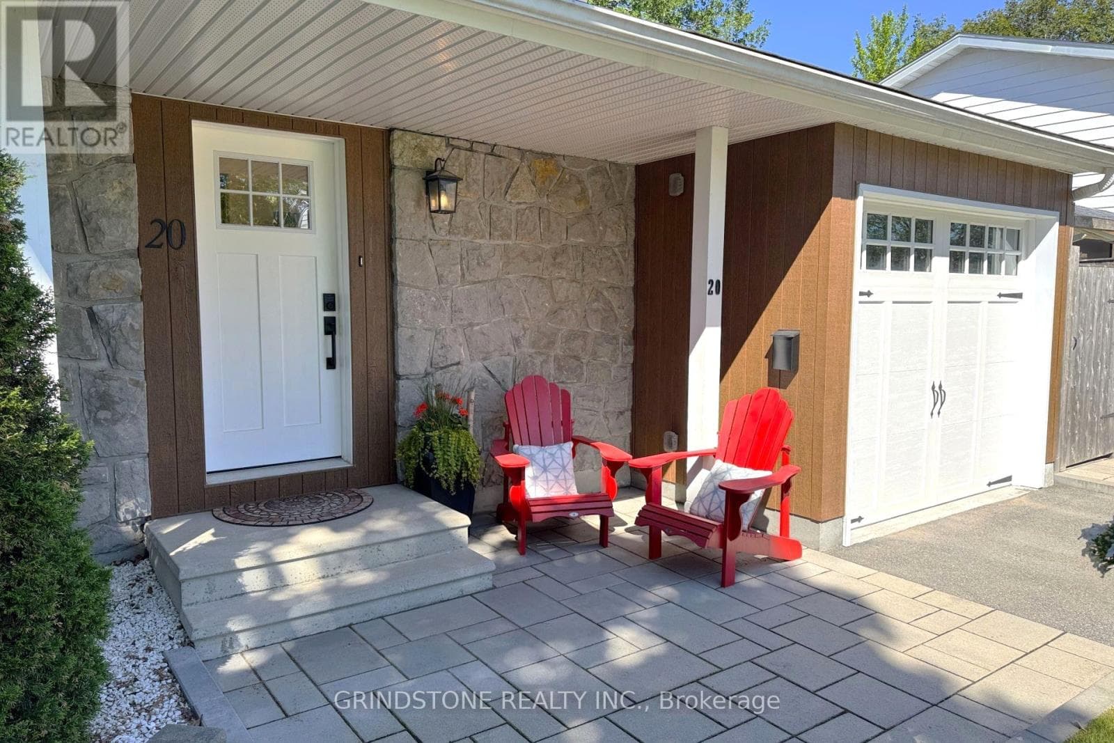 20 LAVINA CRESCENT — photo 2