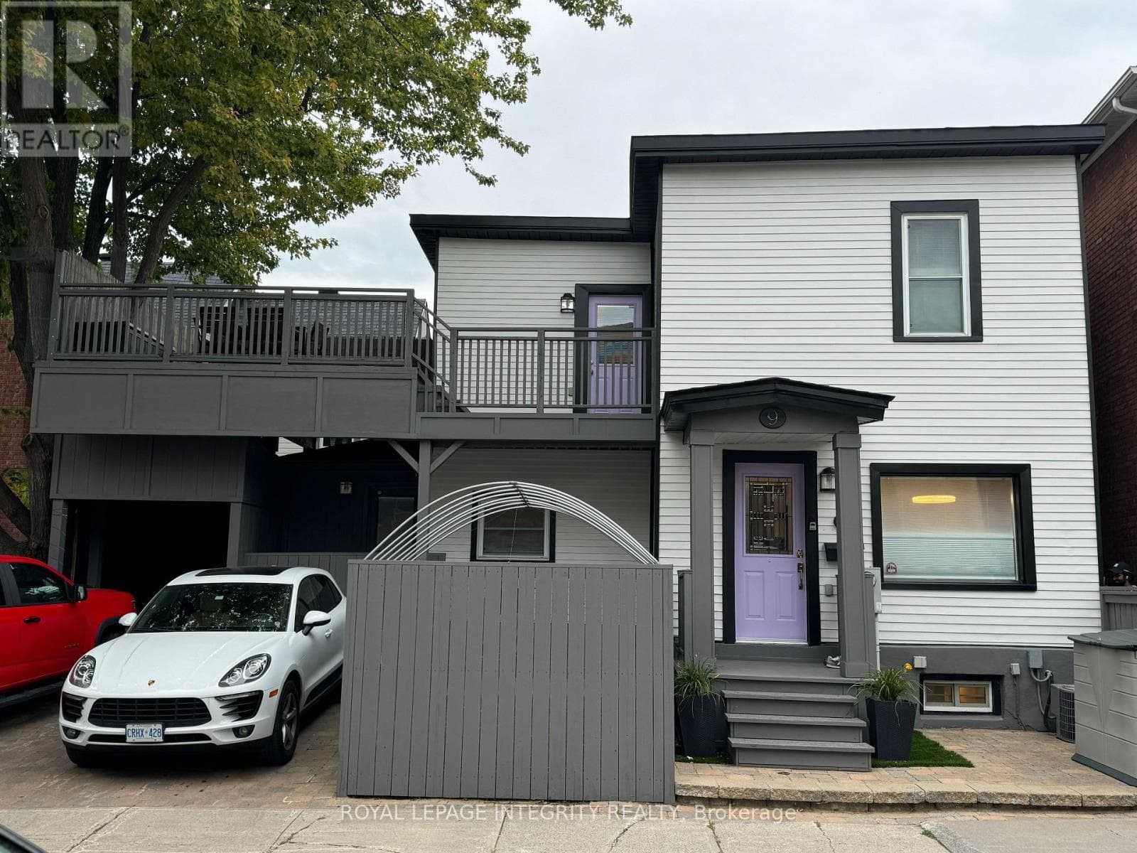 9 HOLMWOOD AVENUE — photo 1