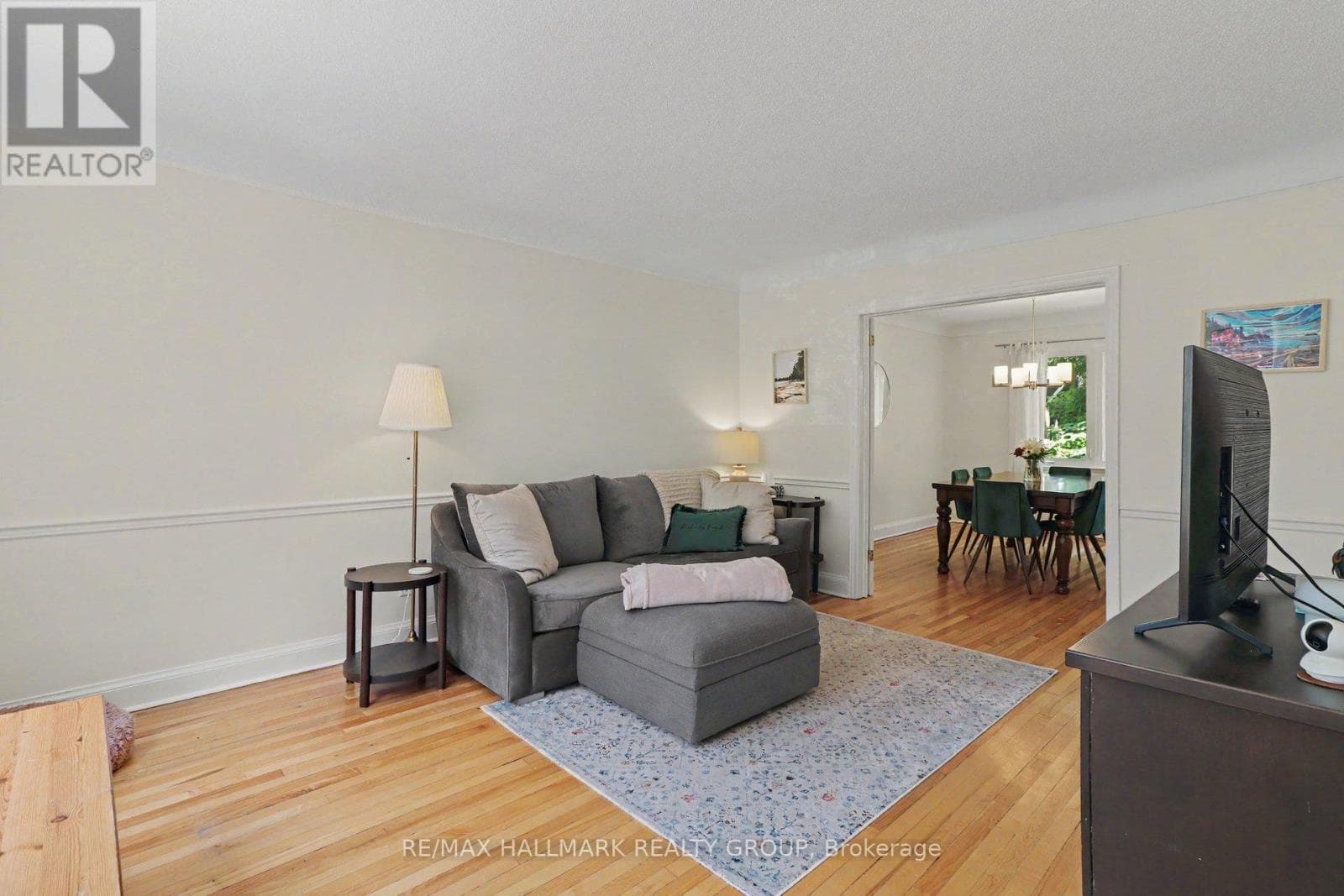 99 DAGMAR AVENUE — photo 4