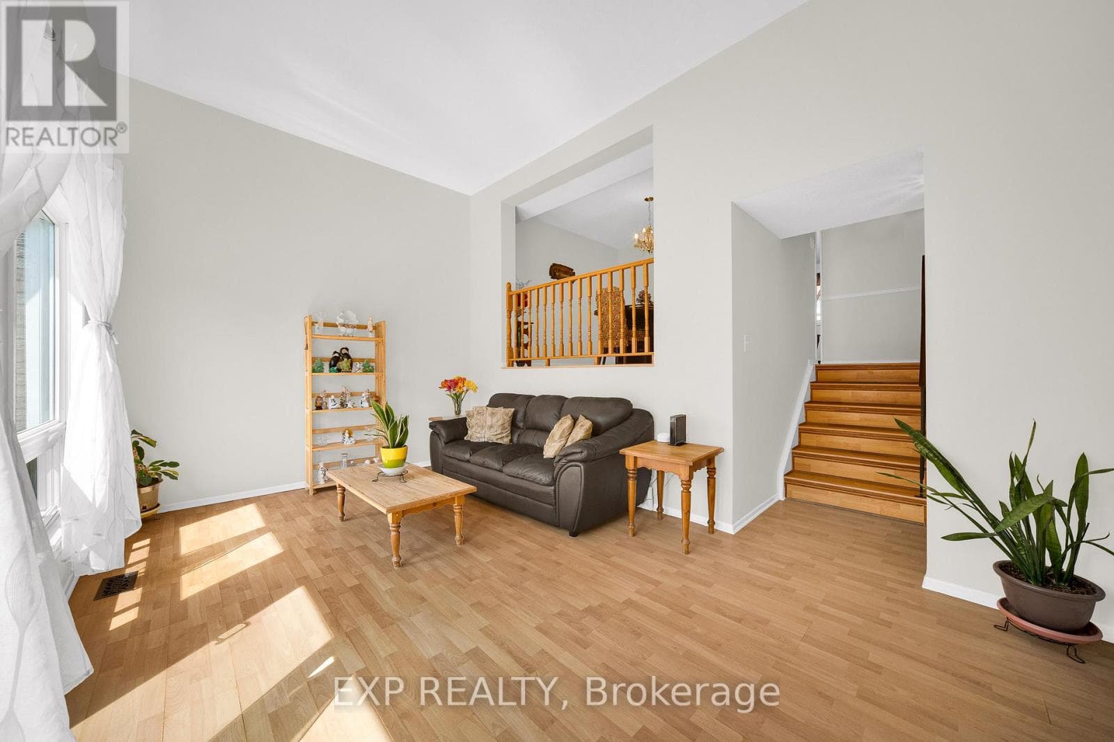 6 - 2 BERTONA STREET — photo 4