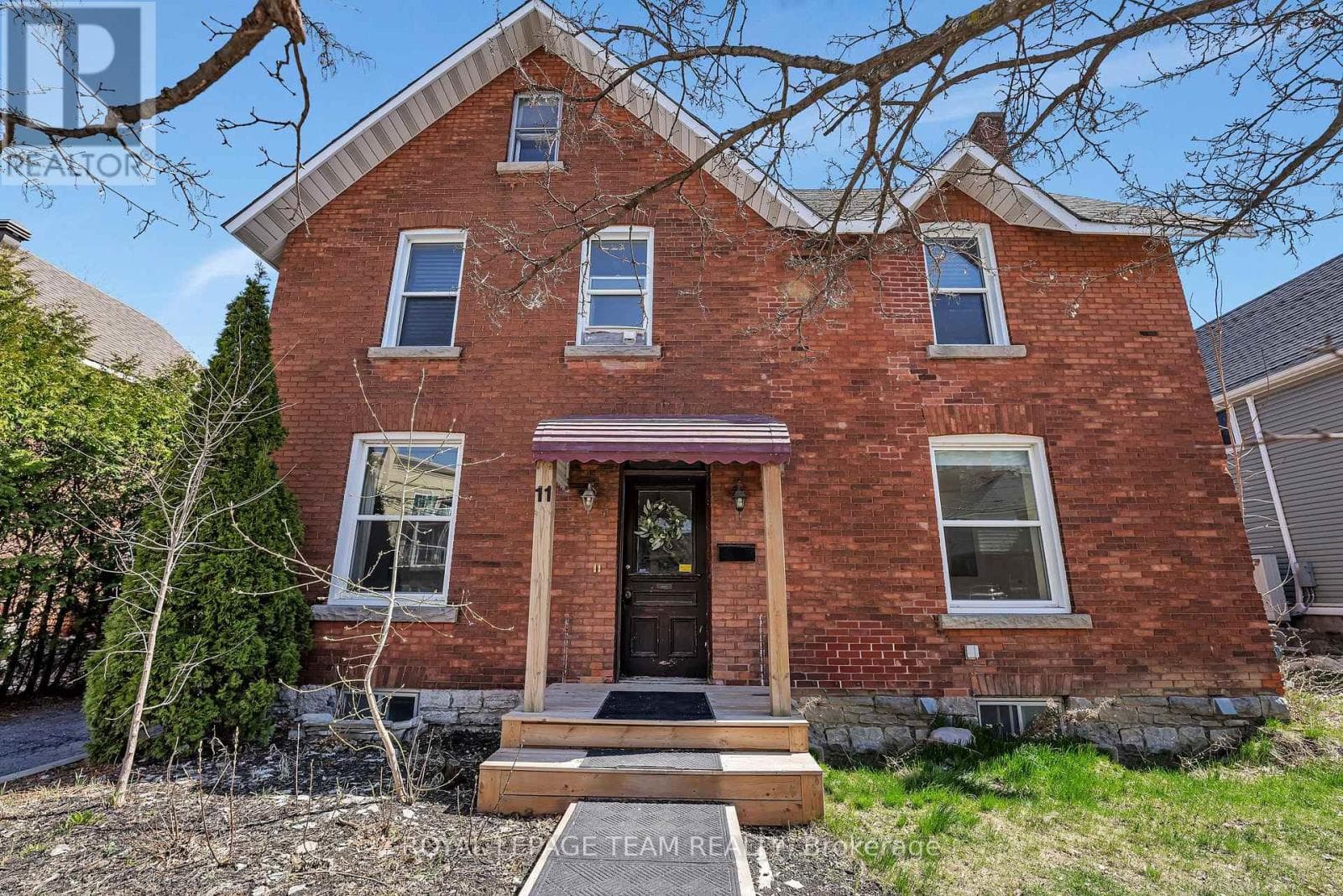 11 SHERBROOKE AVENUE — photo 3