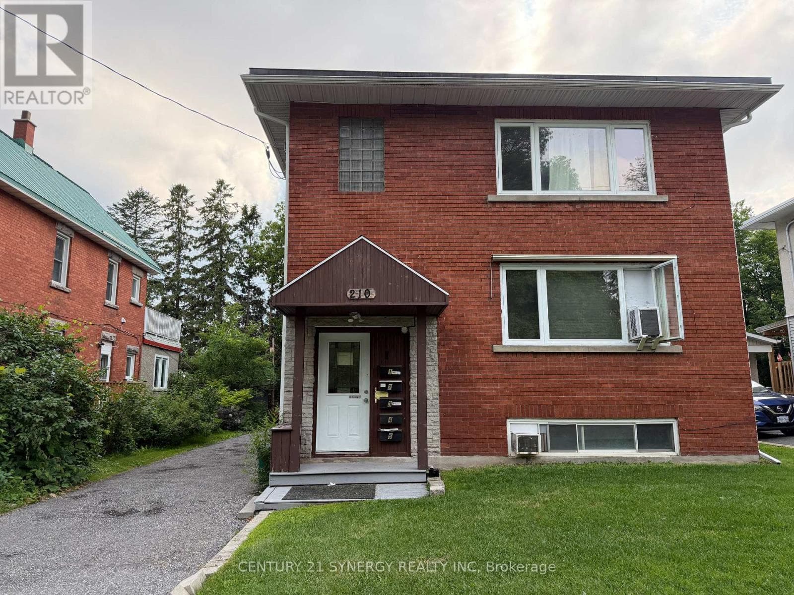 5 - 210 CANTIN STREET — photo 1