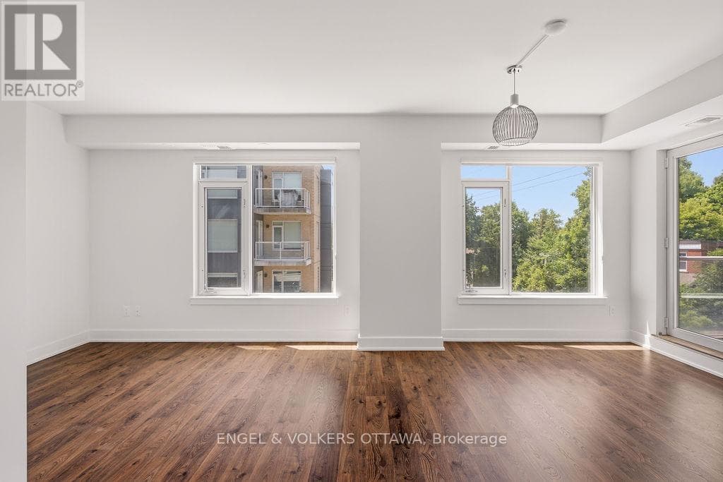 318 - 7 MARQUETTE AVENUE — photo 4