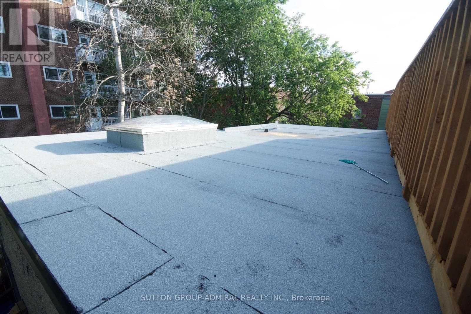 162 DALY AVENUE — photo 4