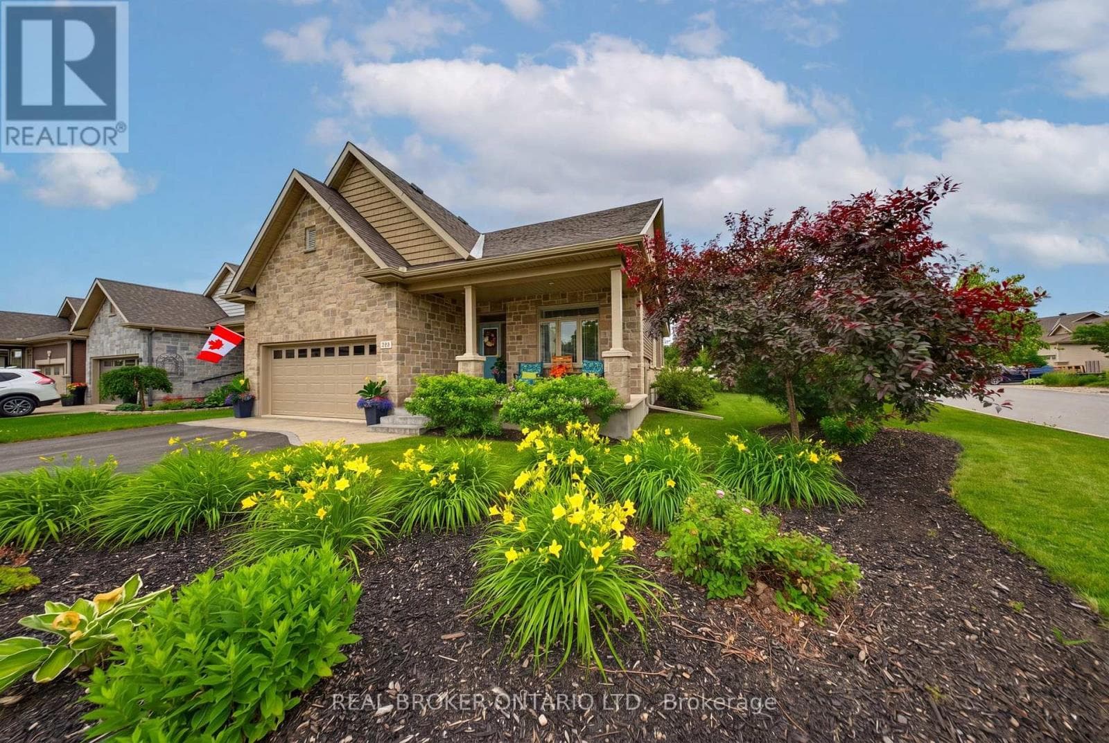 341 BOBOLINK RIDGE — photo 1