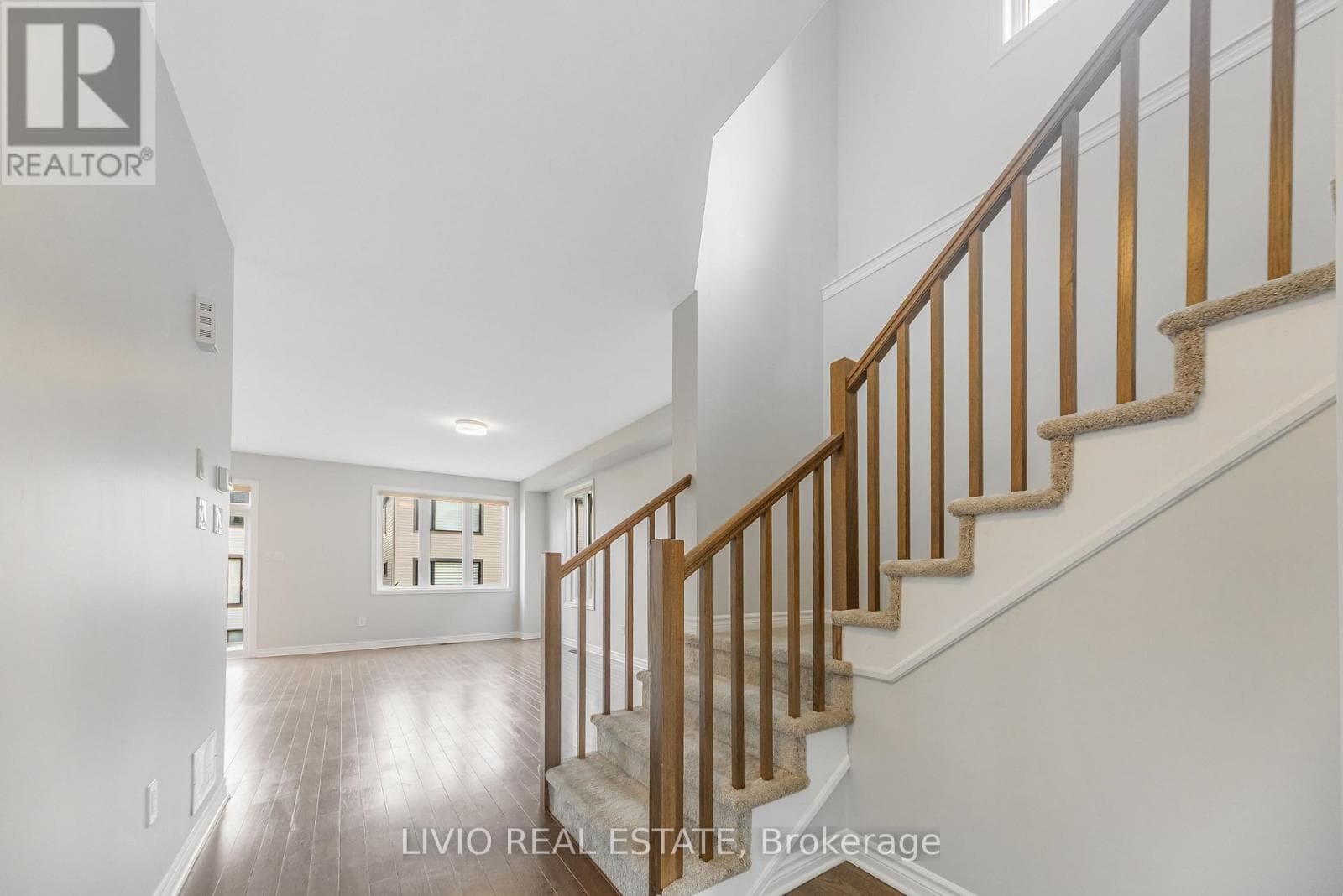 56 JARGEAU ROAD — photo 4