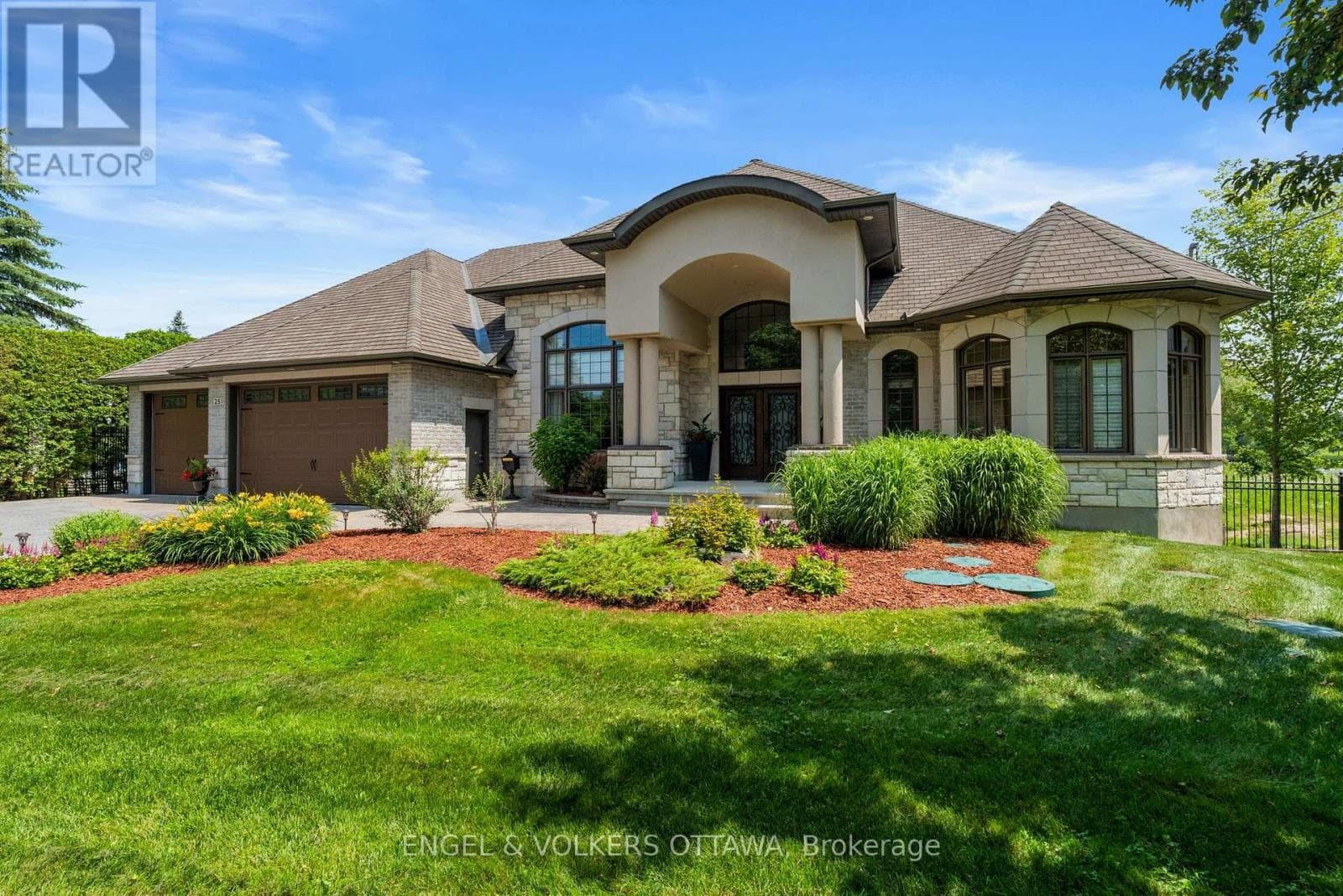 25 WINDING WAY — photo 1