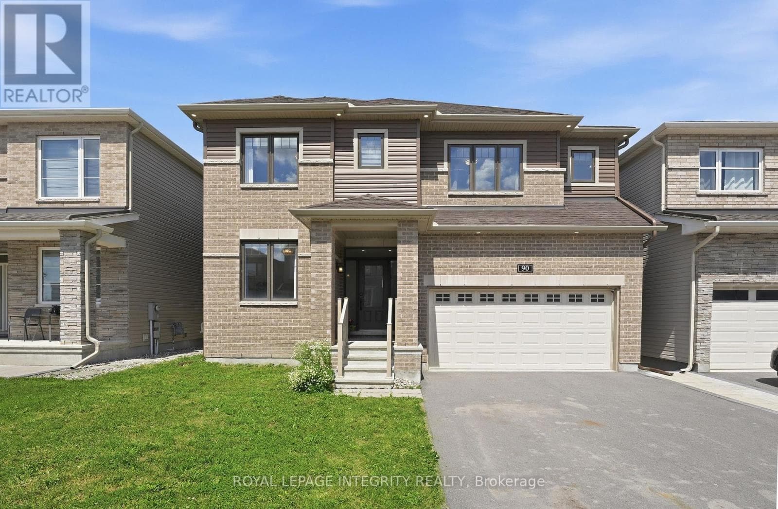 90 COCO PLACE — photo 1