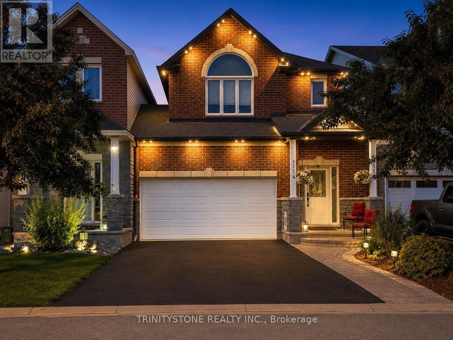 1114 NORTHGRAVES CRESCENT — photo 2