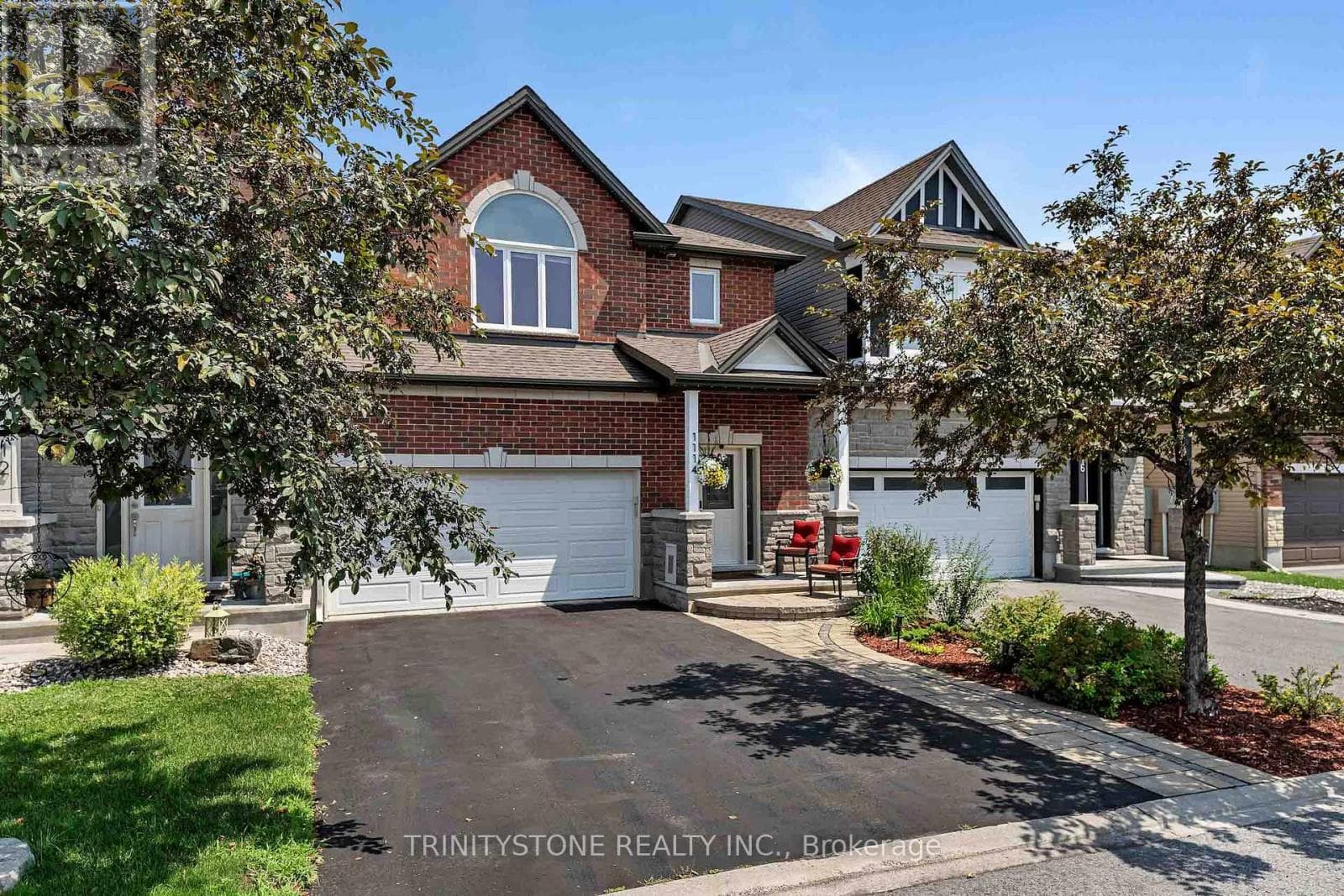 1114 NORTHGRAVES CRESCENT — photo 4